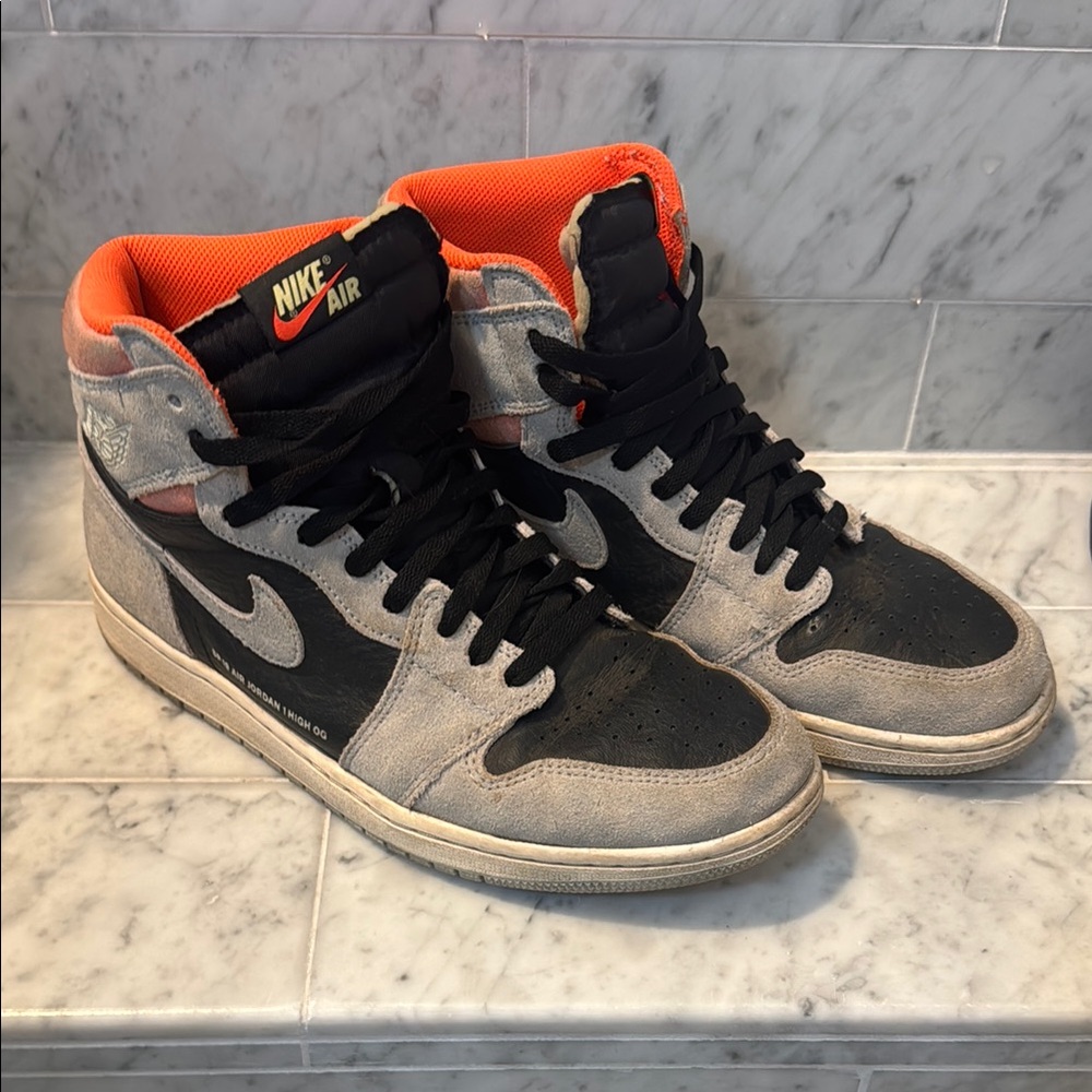 Nike Air Men's Black and Gray Sneakers